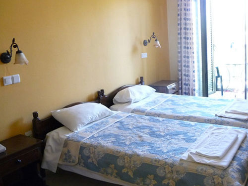 Axilleion Hotel Aspous Bagian luar foto